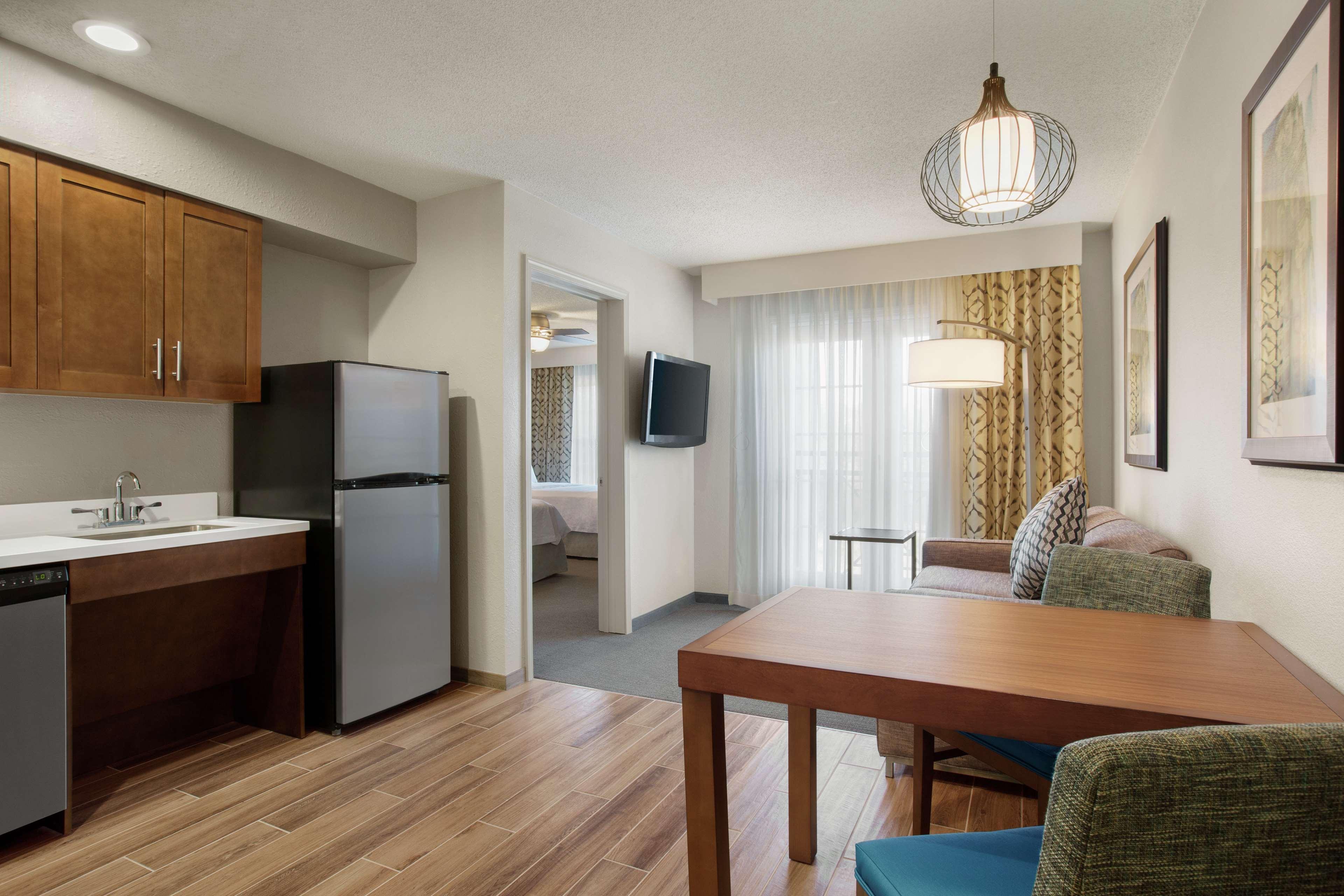 Homewood Suites By Hilton Kansas City Airport Extérieur photo