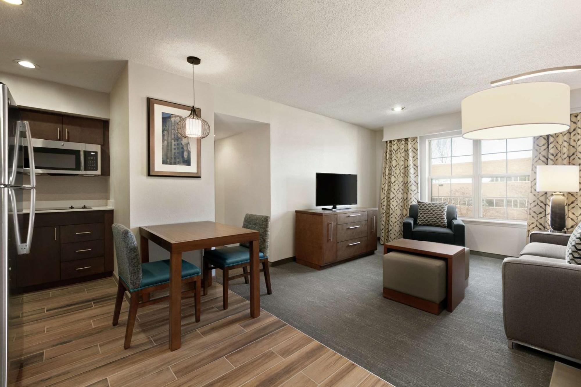 Homewood Suites By Hilton Kansas City Airport Extérieur photo