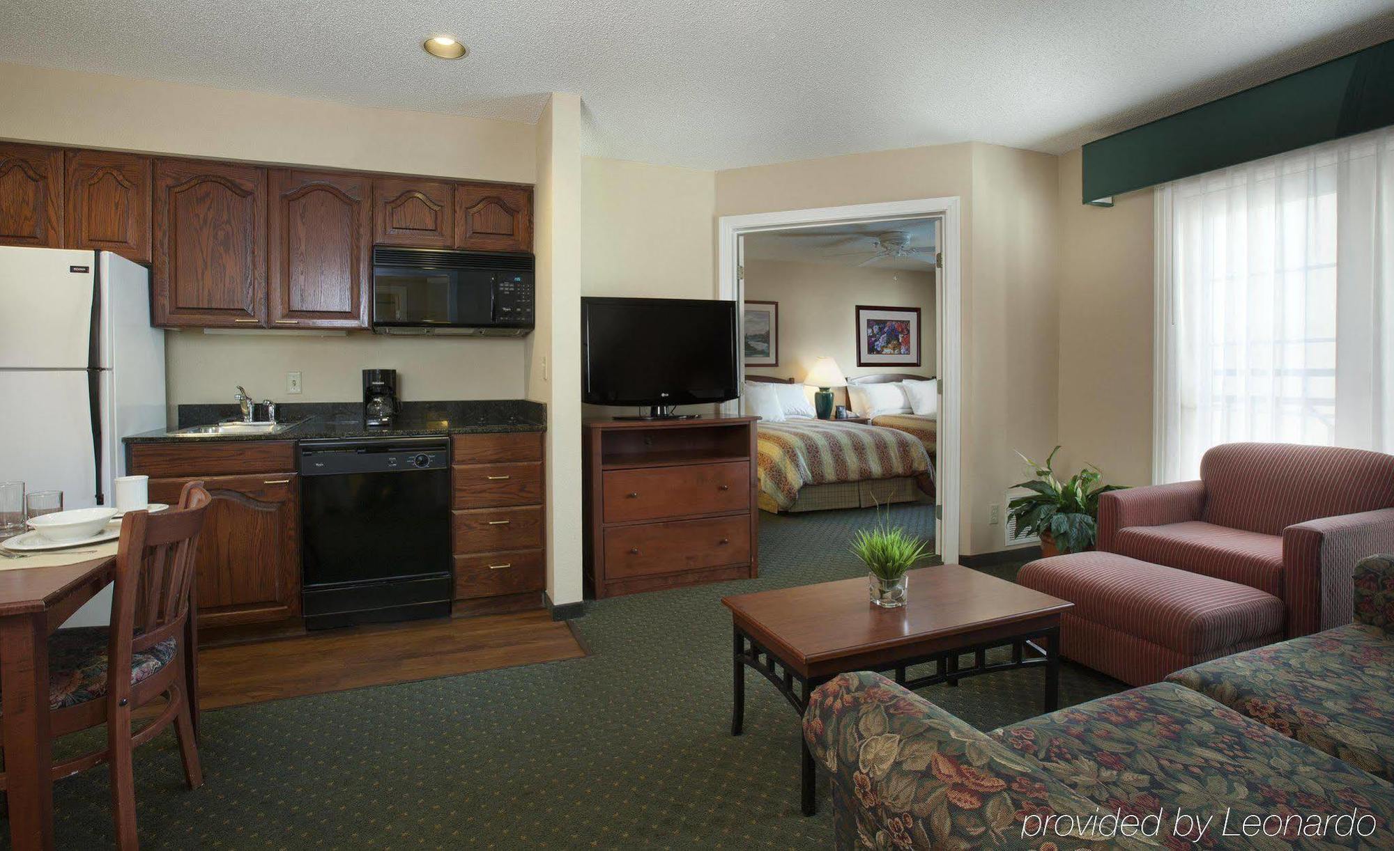 Homewood Suites By Hilton Kansas City Airport Chambre photo