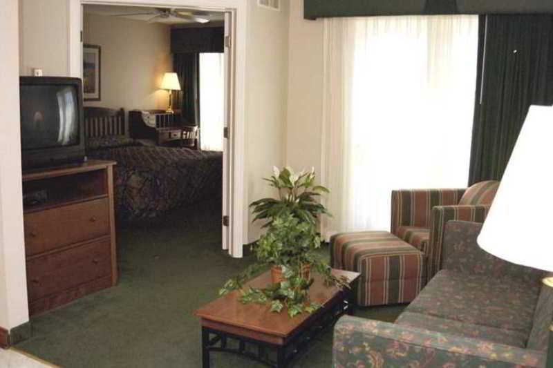 Homewood Suites By Hilton Kansas City Airport Chambre photo